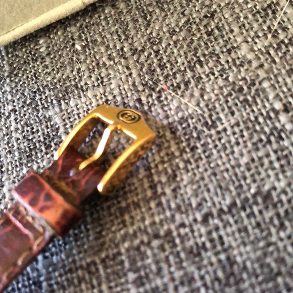 Vintage Gucci Watch - Picture 4 of 7